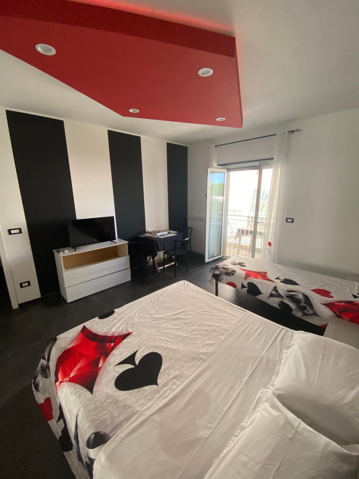 Iris Room โมโนโปลี ภายนอก รูปภาพ